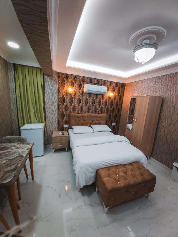 Diyar Cema Budget Hotel Istanbul Exterior photo